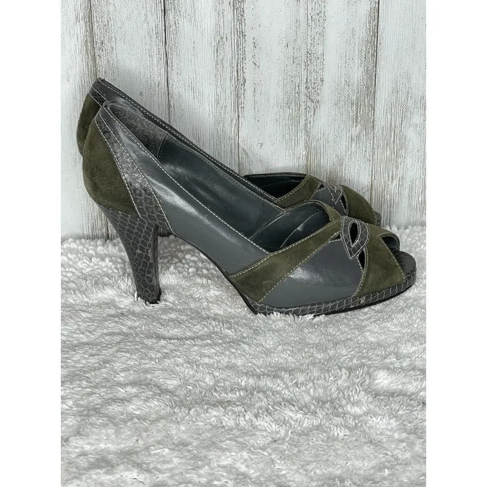 Bisou Bisou Michele Bohbot Gray & Green Suede Peep Toe Heels Size 6